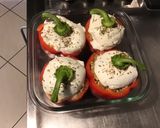 Une image de l'étape 6 de Poivrons rouges farcis au chapon, mozzarella di buffala et origan.