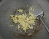 Foto langkah ke 5 dari resep Nasi Goreng Cap Cay Ekonomis.