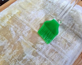 Foto del paso 2 de la receta: Rollo de pasta filo relleno de salmón y espinacas
