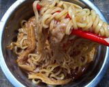 Foto langkah ke 3 dari resep Budae Jjigae (sup tentara korea).