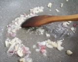 Foto langkah ke 1 dari resep Sup Ikan Senangin.