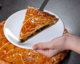 Une image de l'étape 19 de Galette des rois au chocolat.