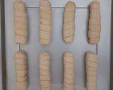 Foto langkah ke 3 dari resep Cheese Rolls.