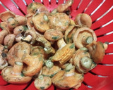 Foto del paso 1 de la receta: Guisadillo de carne con Níscalos en olla express