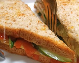 Foto langkah ke 6 dari resep Simply Spinach Toast.
