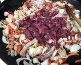 Foto del paso 4 de la receta: Discada de carnes con mejillones