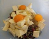 Foto del paso 4 de la receta: Relleno 1 para tarta sin tapa (de choclo y arvejas)
