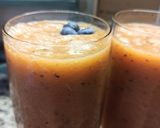 Foto del paso 2 de la receta: Licuado multifruta