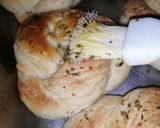 A picture of step 6 of Garlic and herbs knotted rolls.