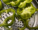 A picture of step 1 of Capsicum Ring and Donut.