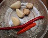 Foto langkah ke 2 dari resep Spaghetti Goreng Jawa Pedas.