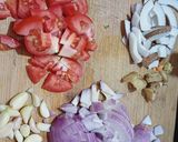 A picture of step 2 of Kanduri chicken gravy.