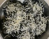 Foto langkah ke 4 dari resep Roti Sobek Hitam Isi Sosis.