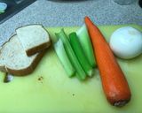 A picture of step 1 of Tuna Salad Sandwich à la Vietnamese.