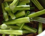 शेवग्याच्या शेंगा ची भाजी (shevgyachya shengachi bhaji recipe in marathi) रेसिपी स्टेप 5 फोटो 