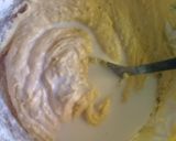 A picture of step 2 of Chocolate or Strawberry Cupcakes.