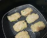 รูปขั้นตอนการทำที่ 3 ของ ไส้เกี๊ยวซ่าทอด (Airfryer)