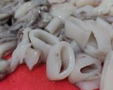 Foto langkah ke 1 dari resep Cumi bumbu suna cekuh khas bali.