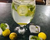 A picture of step 5 of Mint and lime drink.