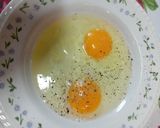 Foto del paso 2 de la receta: Omelette de champiñones, cebolla y queso (optativo)
