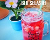 Foto langkah ke 3 dari resep Es Semangka Biji Selasih.