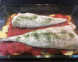 Foto del paso 6 de la receta: Merluza al horno (receta de mi suegra)