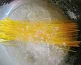 รูปขั้นตอนการทำที่ 1 ของ ลิงกิวเน่แกงเขียวหวานไก่