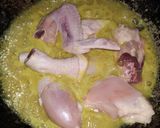 Foto langkah ke 4 dari resep 3. Ayam Goreng Bumbu Ungkep.