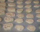 Foto del paso 5 de la receta: Rulitos de jamón y queso