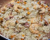 Foto del paso 6 de la receta: Risotto con champiñones, bacon y langostinos