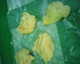 Foto langkah ke 5 dari resep Roti isi pisang coklat.