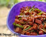 Foto langkah ke 5 dari resep Oseng-oseng Oncom Pedas Manis Simpel.