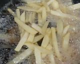 A picture of step 3 of Restaurant style cheese fries.