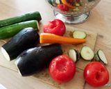 Une image de l'étape 1 de Gratin d'aubergines tomates et courgettes au saumon au Cook Expert.