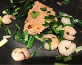 A picture of step 3 of Fried pork and shrimp.