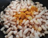 Foto del paso 7 de la receta: Alubias blancas con setas y algas