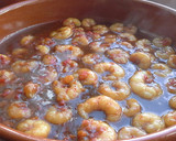 Foto del paso 6 de la receta: Gambas a la cerveza negra