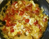 Foto del paso 4 de la receta: Huevo revuelto con tomate