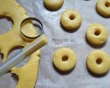 Foto langkah ke 3 dari resep Cookies Donat.