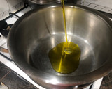 Foto del paso 1 de la receta: Guisado de rape y merluza
