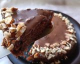 चॉकलेट बिस्कीट केक (Chocolate Biscuit Cake Recipe In Marathi) रेसिपी स्टेप 7 फोटो 