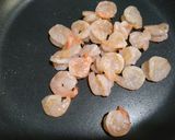 金沙蝦仁豆腐煲的食譜步驟3照片