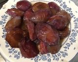 Une image de l'étape 1 de Compote de prunes, coings et pommes.