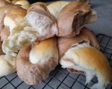 Foto del paso 7 de la receta: Aros de pan bicolor