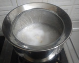 மேகி சர்க்கரை பொங்கல் ரெசிபி ஸ்டேப் 2 புகைப்படம்