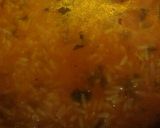 صورة لخطوة 2 من وصفة رز بصلصة طماطم
