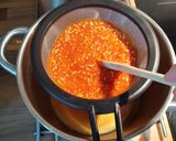Csipkebogyó leves makaronnal recept fázis 4 fotója