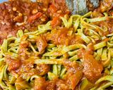 Foto del paso 6 de la receta: FIDEOS NIDO DE ESPINACA Y AJO CON SALSA TUCO DE CARRE DE CERDO🍝🍖🍝