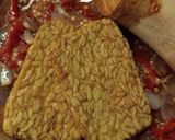 Foto langkah ke 4 dari resep Tempe Penyet Sambal Bawang.