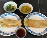 A picture of step 2 of Spinach mint cauliflower masala dosa.